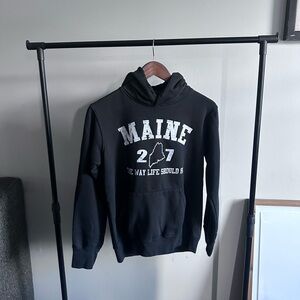 Maine Pullover Hoodie Black/White Unisex S